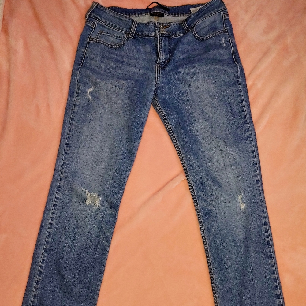 Levi's High Rise Light Washed Jeans - Picture 2 of 4